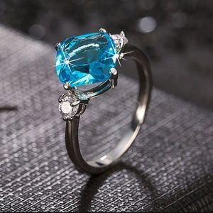 Faux Crystal rhinestone ring size 7.5 alloy metal